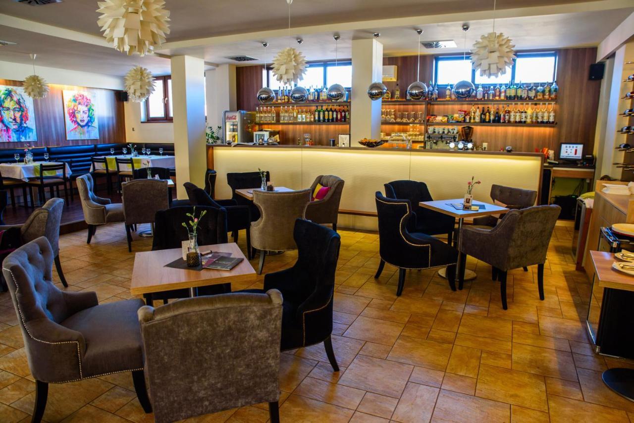 Hotel Rezident Turčianske Teplice المظهر الخارجي الصورة